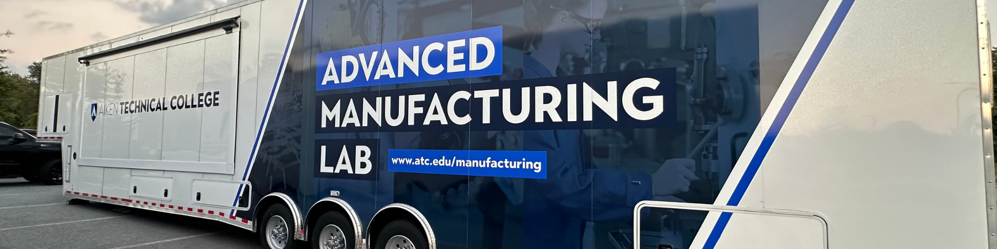 Exterior photo of Aiken Technical College advanced manufacturing mobile lab